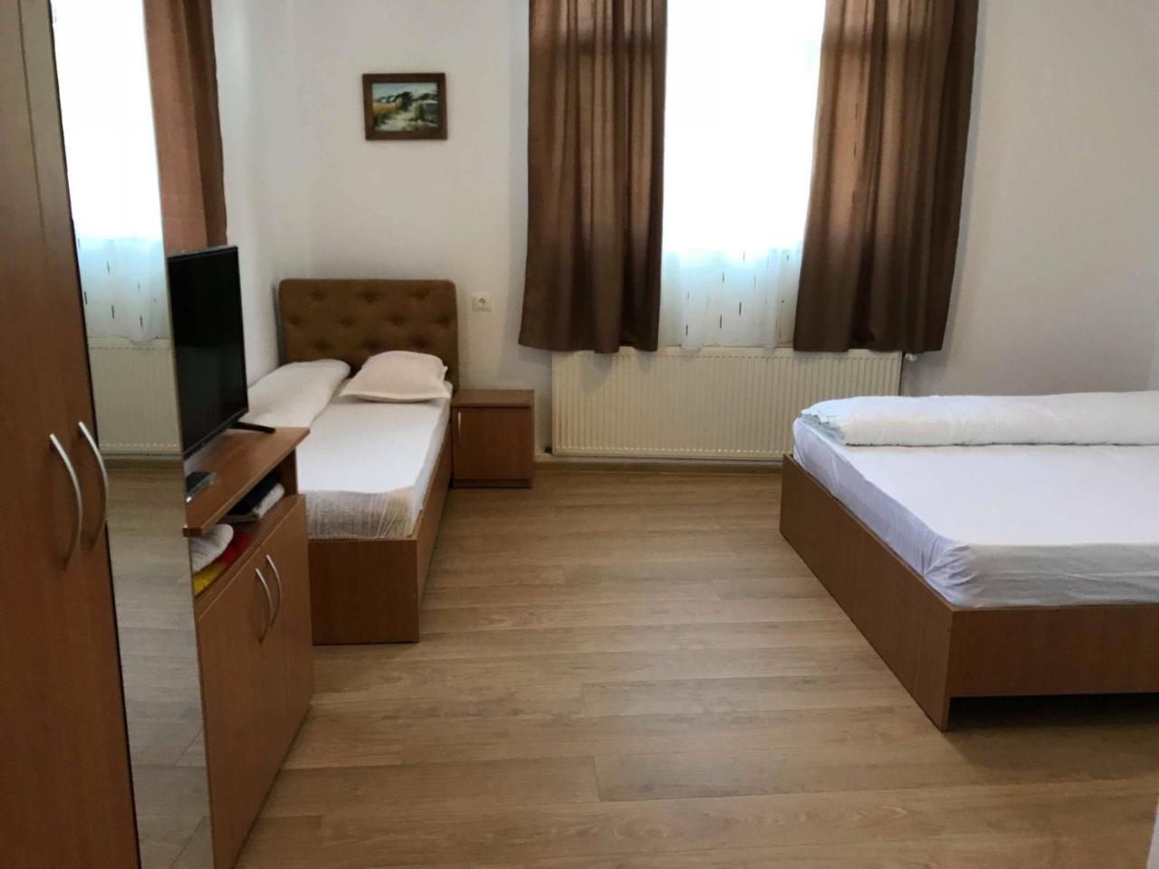 Pensiunea Colt De Rai Săcel Exterior foto