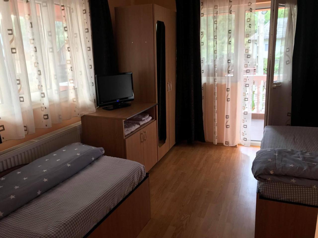 Pensiunea Colt De Rai Săcel Exterior foto